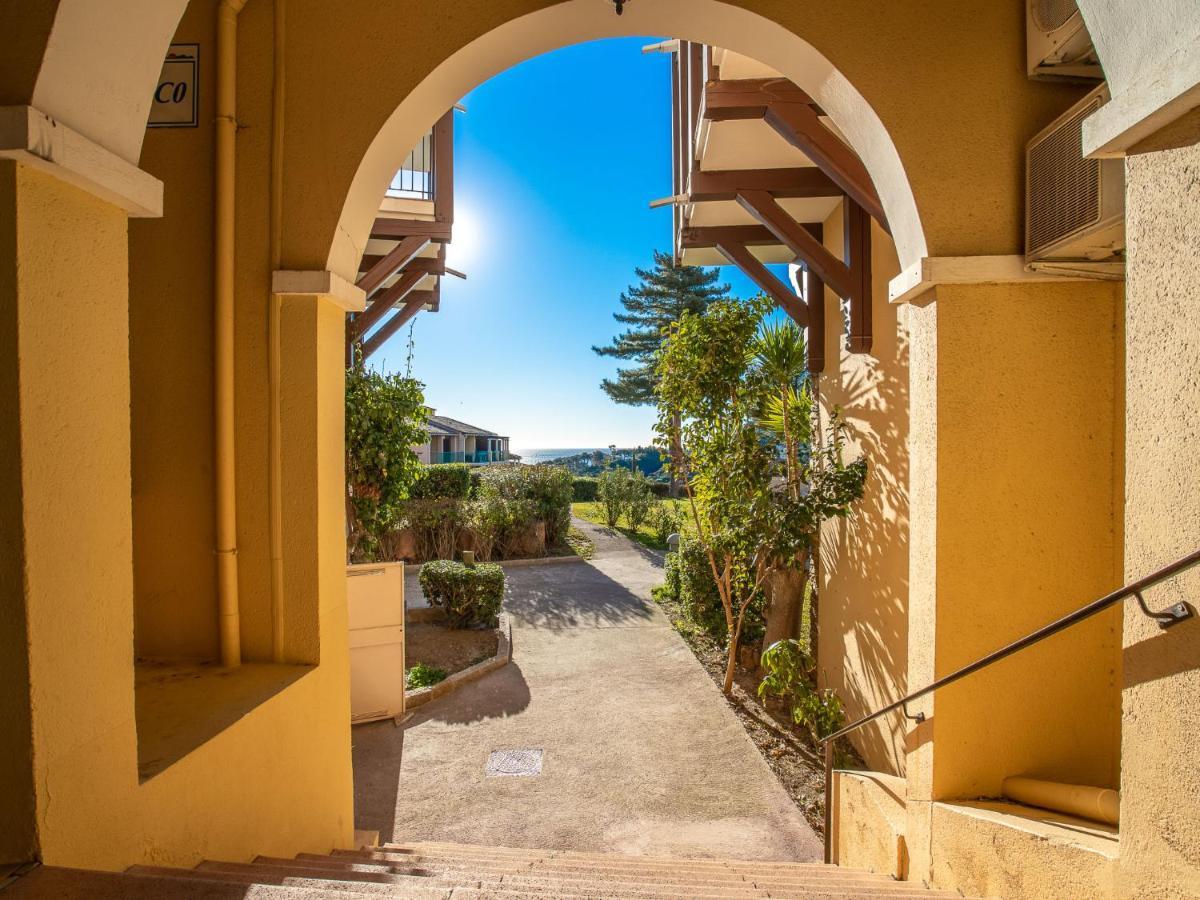 Apartment Village Cap Esterel - Le Village-52 By Interhome Saint-Raphaël Exterior foto
