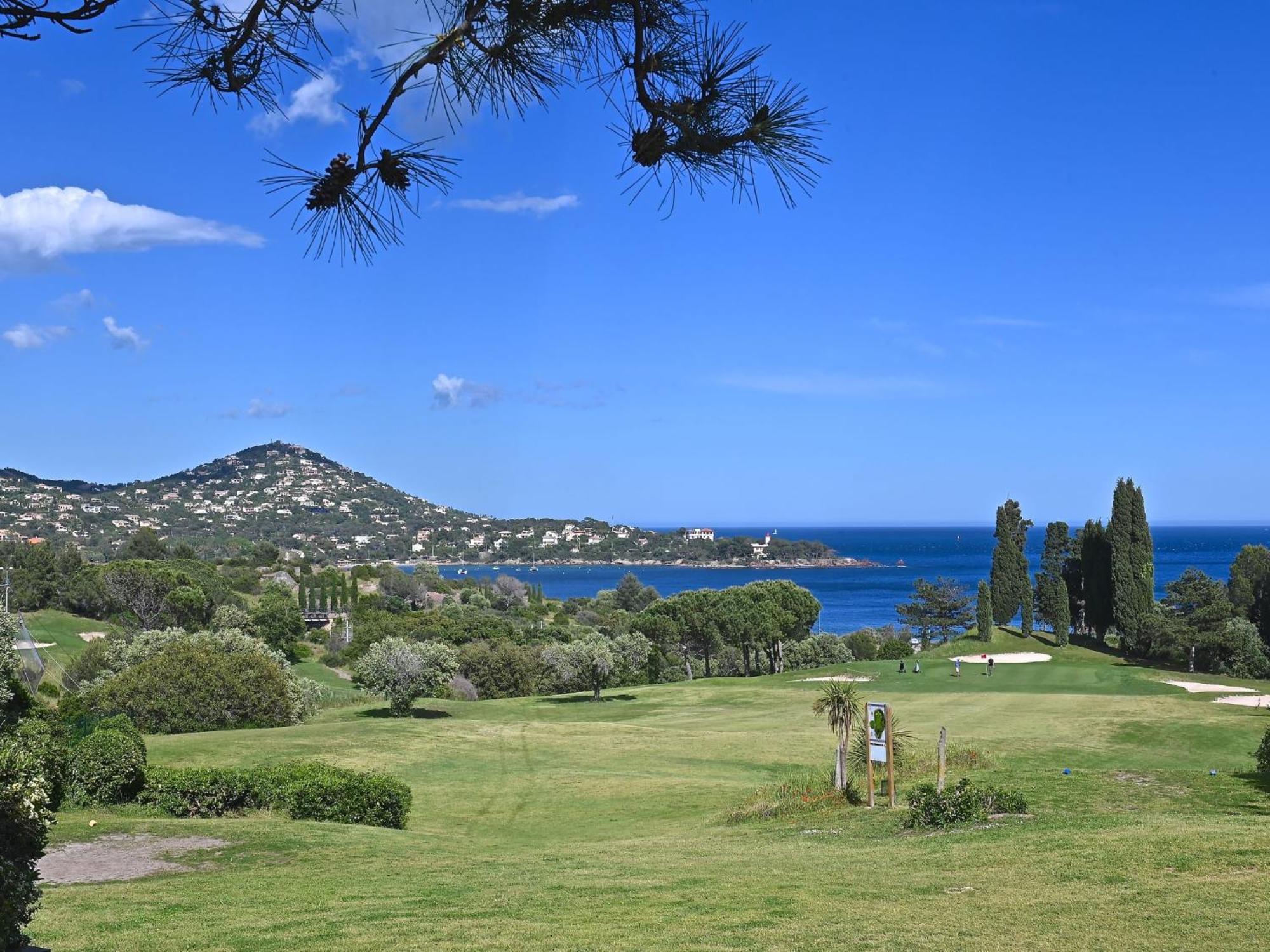 Apartment Village Cap Esterel - Le Village-52 By Interhome Saint-Raphaël Exterior foto