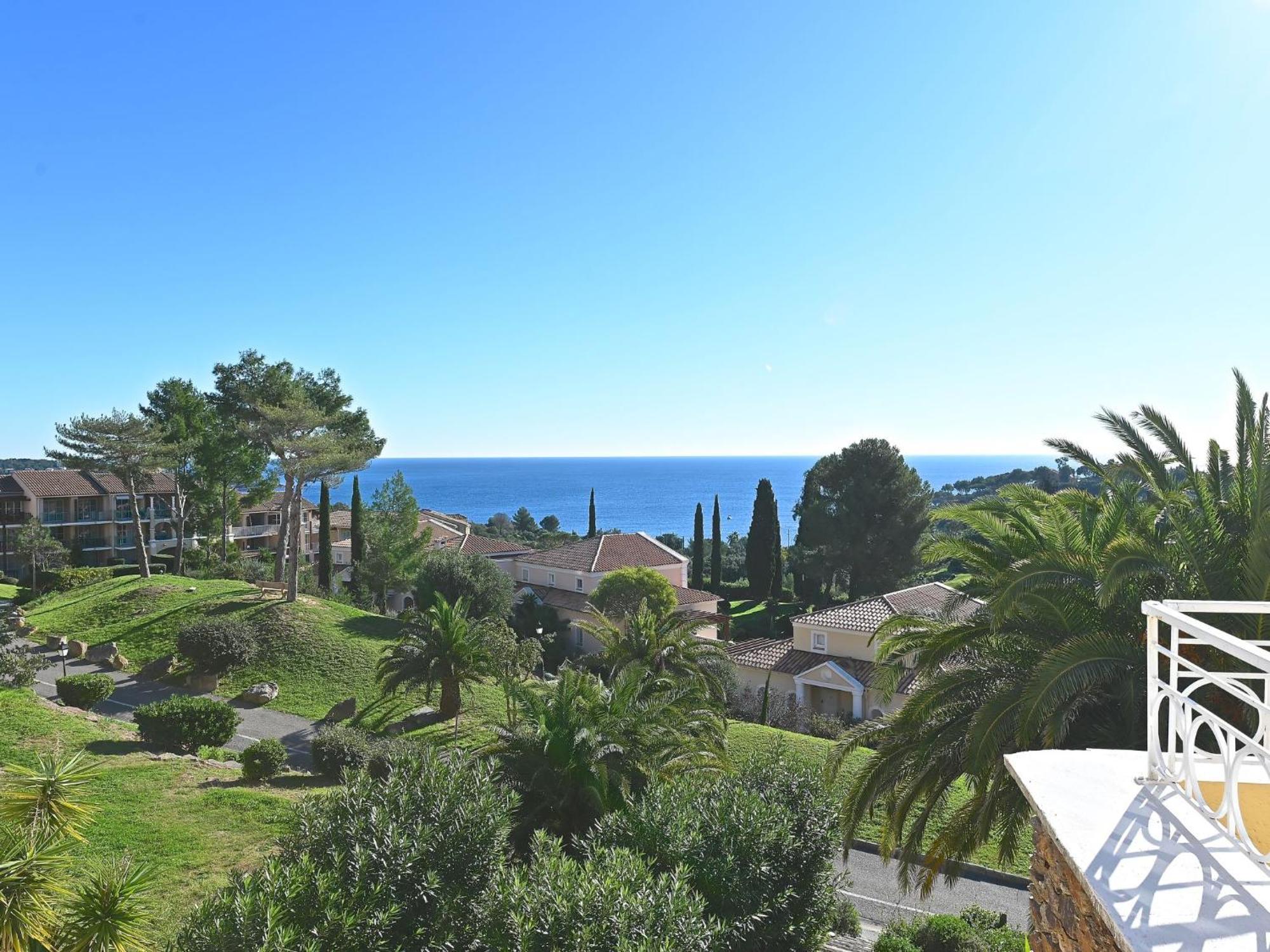 Apartment Village Cap Esterel - Le Village-52 By Interhome Saint-Raphaël Exterior foto