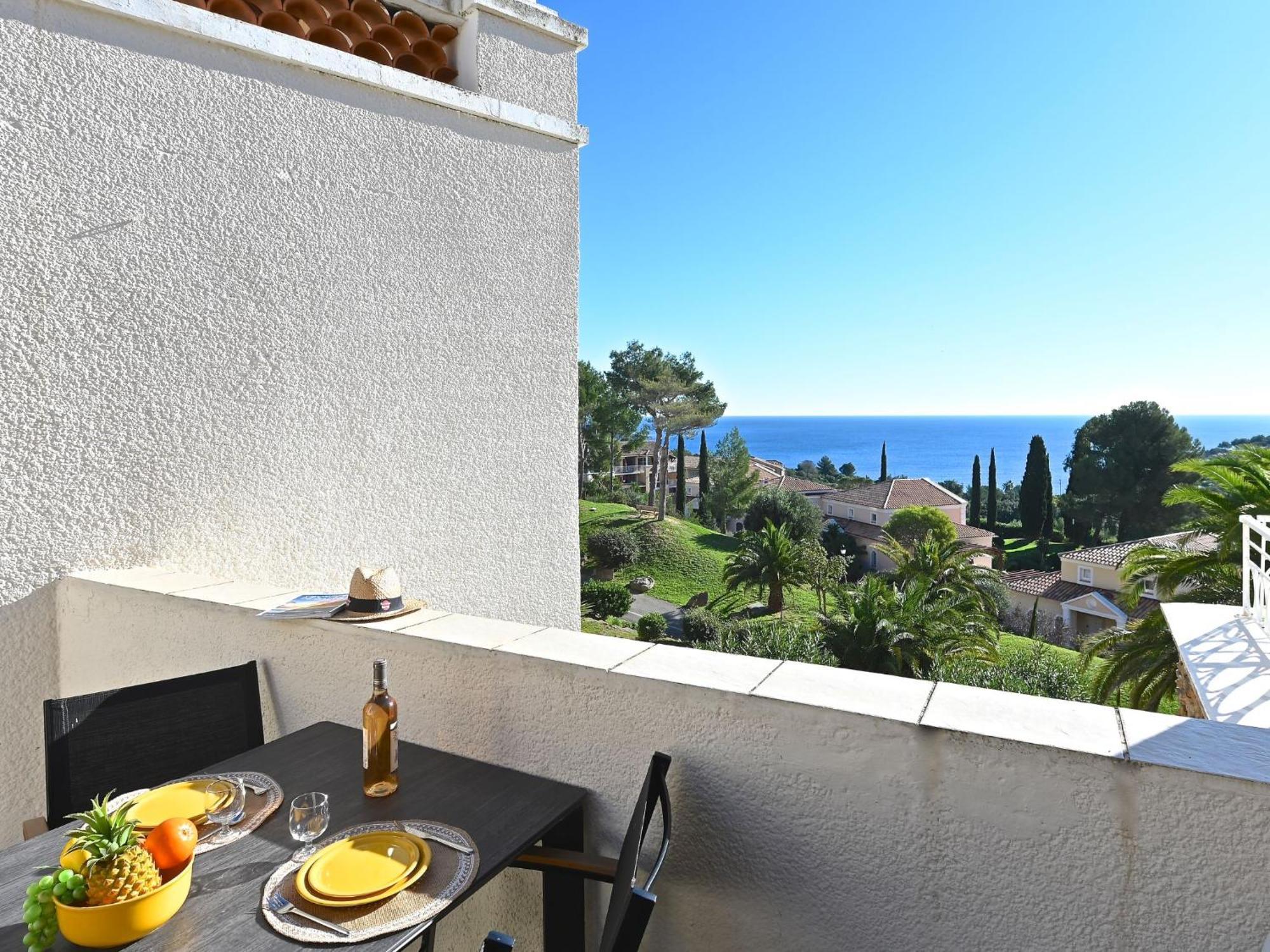 Apartment Village Cap Esterel - Le Village-52 By Interhome Saint-Raphaël Exterior foto